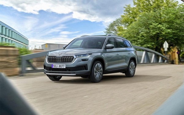 
            Эксперты назвали лучшие новые кроссоверы. Фото и цены
        