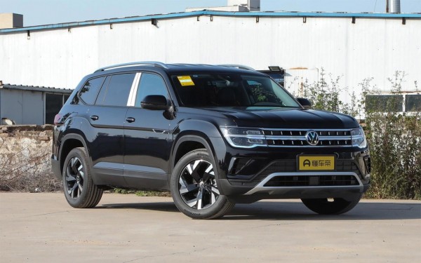 
            В России изменились цены на автомобили Volkswagen и Hyundai. Список
        