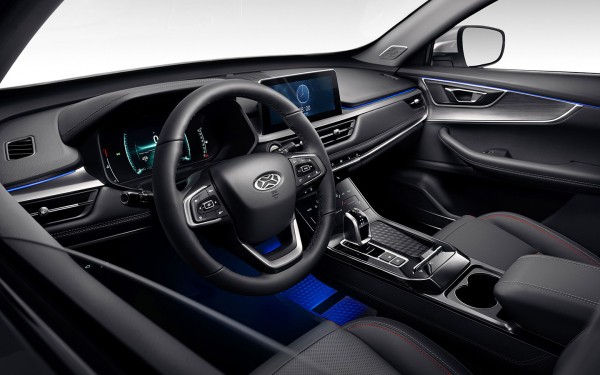 
            Экс-завод Nissan показал российский кроссовер похожий на Chery Tiggo
        